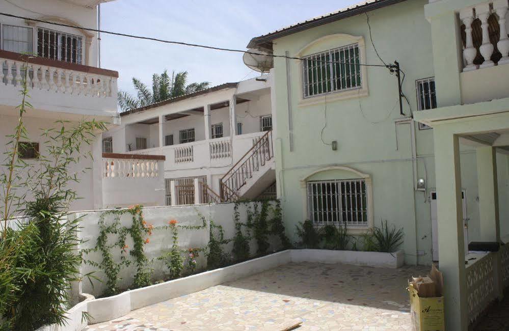 Pelican Residence Fajara المظهر الخارجي الصورة